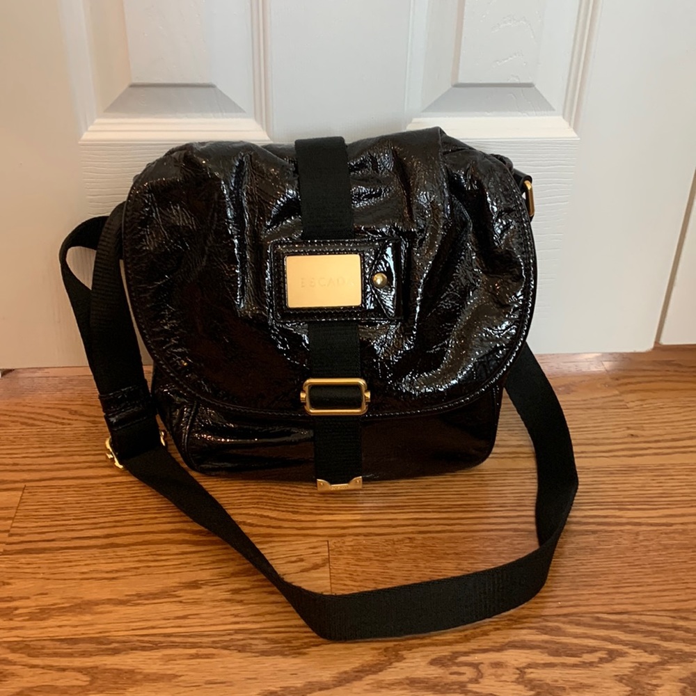Vintage Escada patent leather shoulder or crossbody handbag.